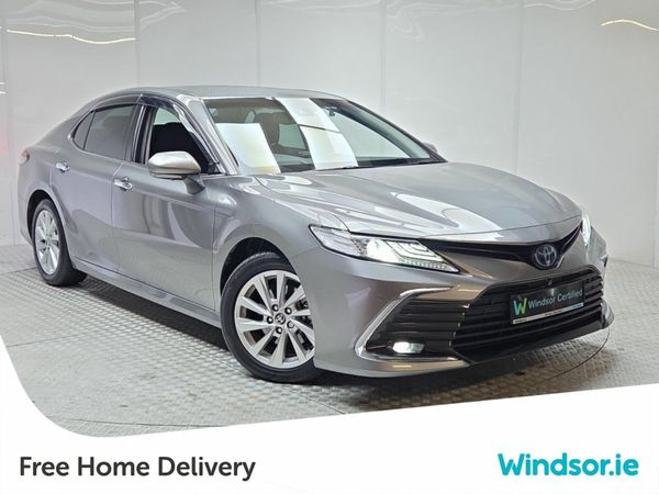 Toyota Camry Saloon, Petrol Hybrid, 2021, Grey
