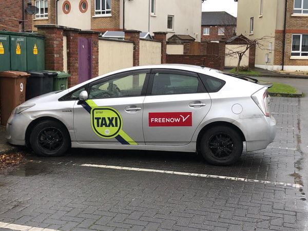 Toyota Prius Hatchback, Petrol Hybrid, 2013, Silver