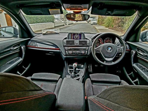 BMW 1-Series Estate/Jeep, Diesel, 2011, Black