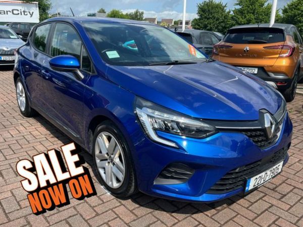 Renault Clio Hatchback, Petrol, 2022, Blue
