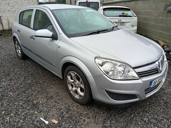 Vauxhall Astra Hatchback, Diesel, 2008, Silver