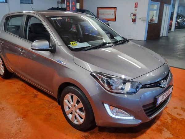 Hyundai i20 Hatchback, Petrol, 2014, Grey