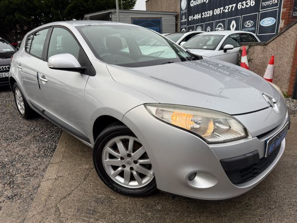 Renault Megane Hatchback, Diesel, 2010, Silver