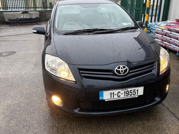 Toyota Auris Hatchback, Diesel, 2011, Grey