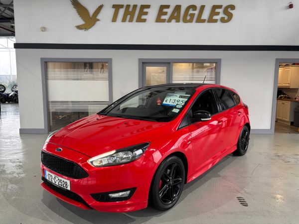 Ford Focus Hatchback, Diesel, 2017, Red