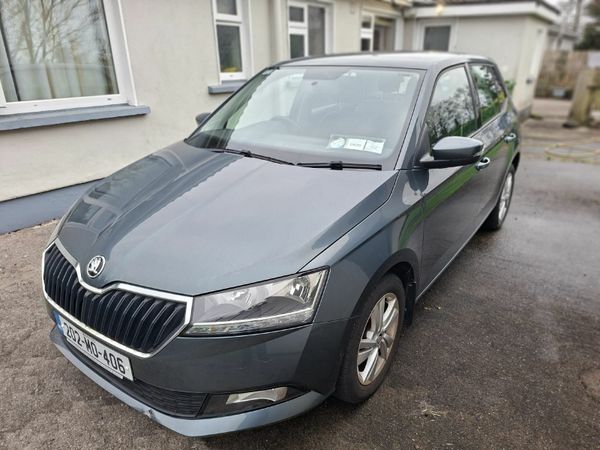 Skoda Fabia Hatchback, Petrol, 2020, Grey