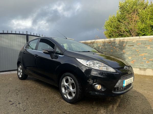Ford Fiesta Hatchback, Petrol, 2010, Black