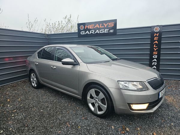 Skoda Octavia Saloon, Diesel, 2017, Yellow