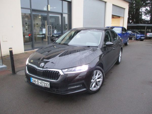 Skoda Octavia Saloon, Diesel, 2024, Black