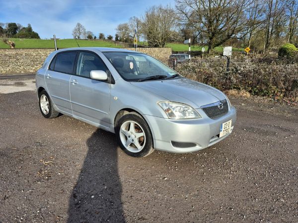 Toyota Corolla Hatchback, Petrol, 2003, Silver