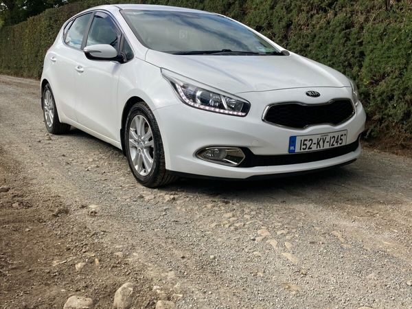 Kia Ceed Hatchback, Diesel, 2015, White