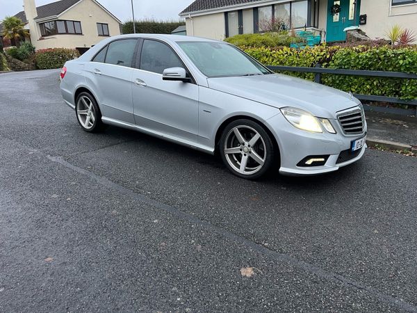 Mercedes-Benz E-Class Saloon, Diesel, 2010, Silver