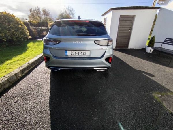 Kia Ceed Hatchback, Diesel Hybrid, 2023, Grey