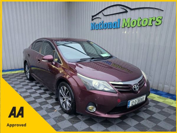 Toyota Avensis Saloon, Diesel, 2012, Red