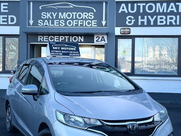 Honda Jazz Hatchback, Petrol Hybrid, 2019, Silver