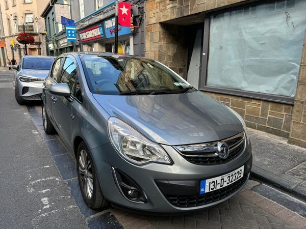 Vauxhall Corsa Hatchback, Petrol, 2013, Silver