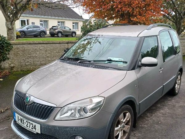 Skoda Roomster MPV, Petrol, 2011, Beige