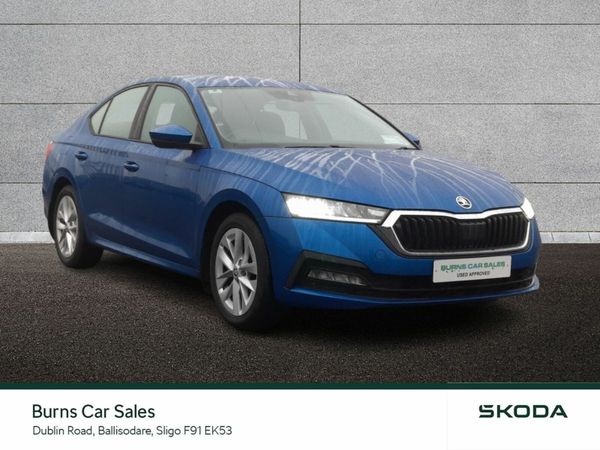 Skoda Octavia Saloon, Diesel, 2021, Blue