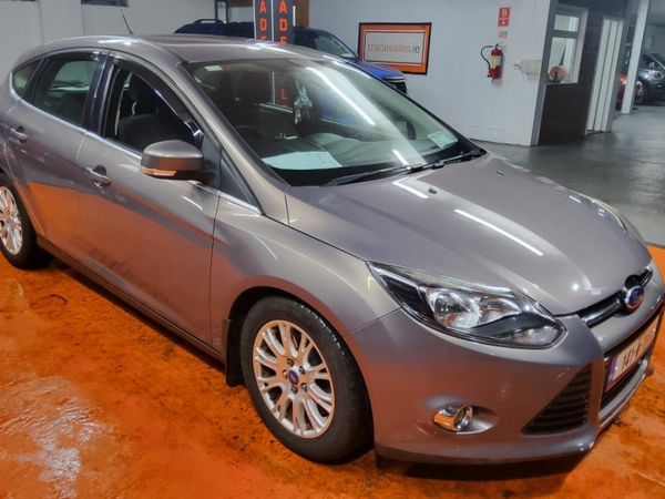 Ford Focus Hatchback, Diesel, 2014, Brown