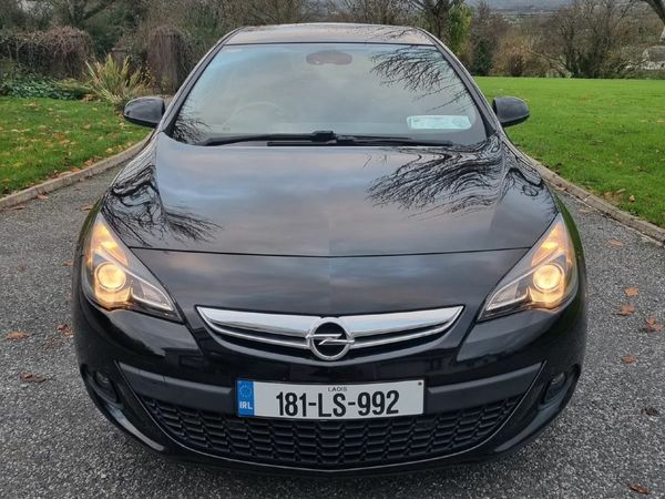 Opel Astra Hatchback, Petrol, 2018, Black