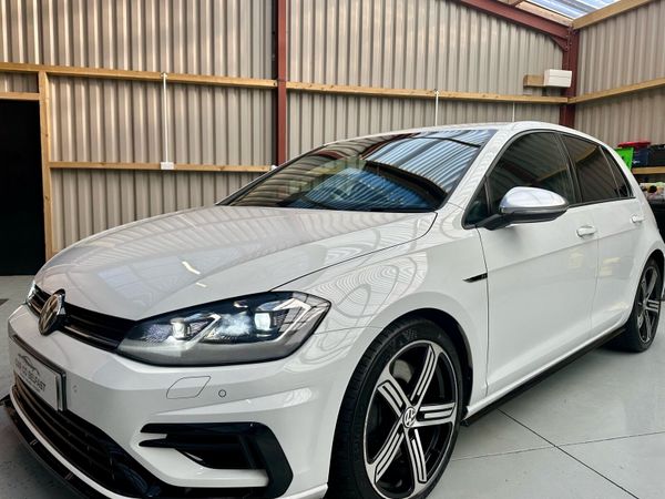 Volkswagen Golf Hatchback, Petrol, 2017, White