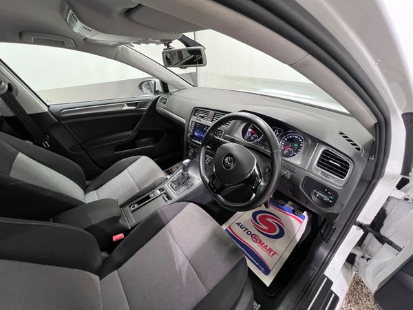 Volkswagen Golf Hatchback, Petrol, 2016, White