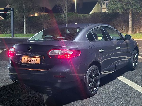 Renault Fluence Saloon, Diesel, 2011, Grey