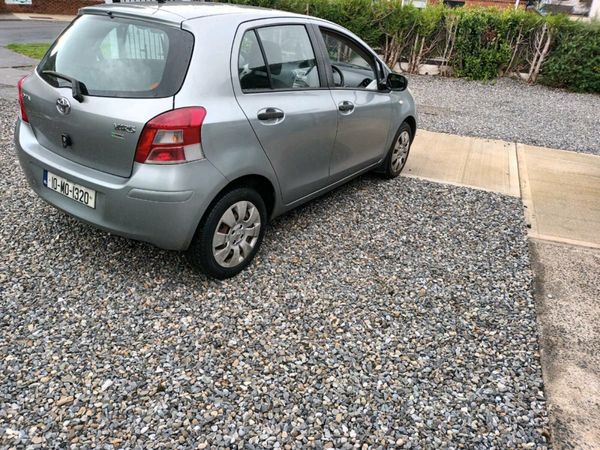 Toyota Yaris Hatchback, Petrol, 2010, Silver