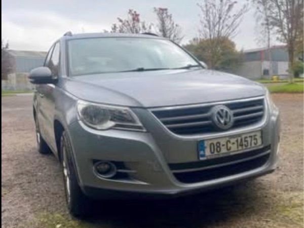 Volkswagen Tiguan SUV, Diesel, 2008, Grey