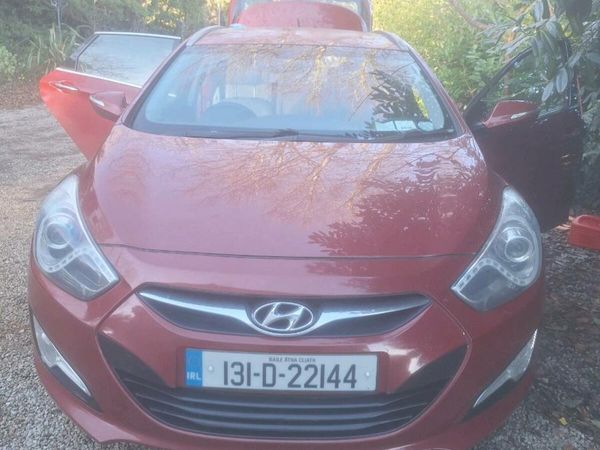 Hyundai i40 MPV, Diesel, 2013, Red