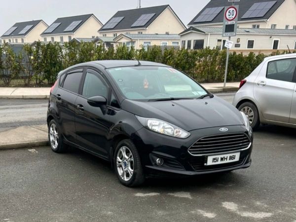 Ford Fiesta Hatchback, Petrol, 2015, Black