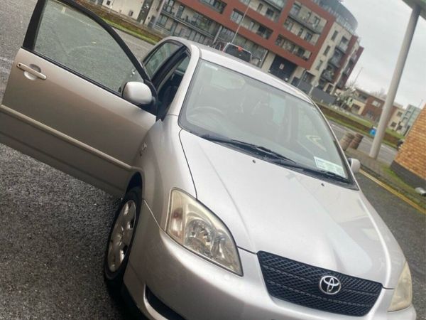 Toyota Corolla Hatchback, Petrol, 2003, Silver