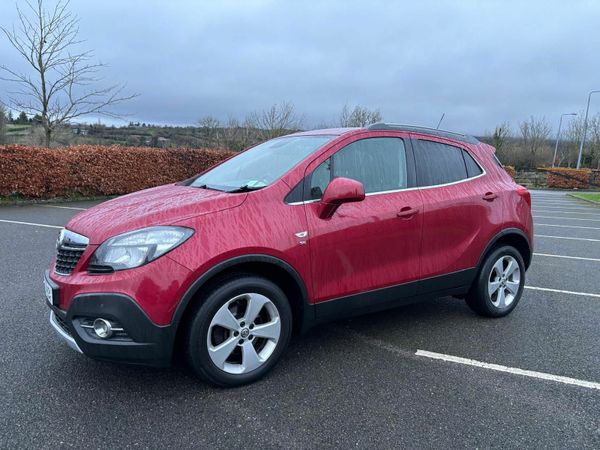 Vauxhall Mokka Hatchback, Diesel, 2015, Red
