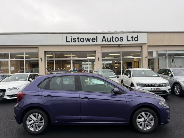 Volkswagen Polo Hatchback, Petrol, 2022, Blue