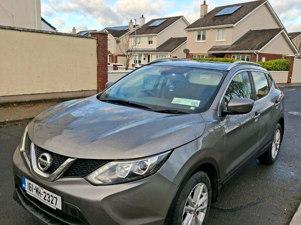 Nissan Qashqai Hatchback, Diesel, 2016, Grey