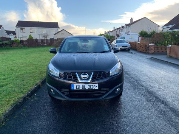 Nissan Qashqai Hatchback, Diesel, 2013, Black