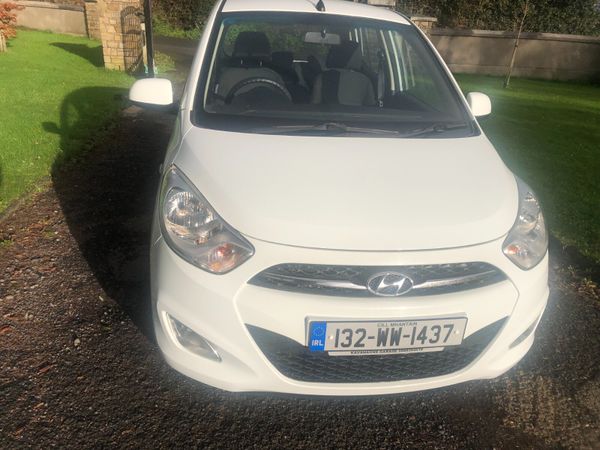 Hyundai i10 Hatchback, Petrol, 2013, White