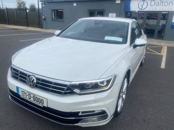 Volkswagen Passat Saloon, Petrol, 2017, White