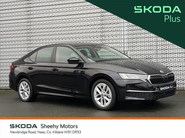 Skoda Octavia Saloon, Petrol, 2025, Black
