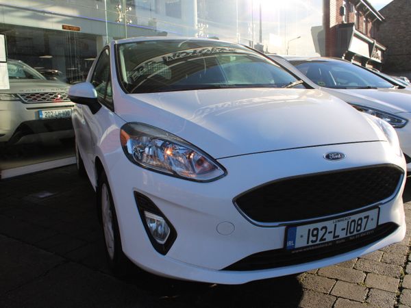 Ford Fiesta Hatchback, Diesel, 2019, White