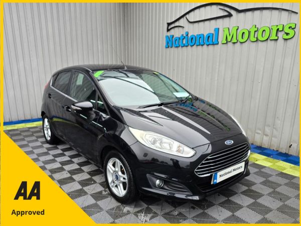 Ford Fiesta Hatchback, Petrol, 2014, Black