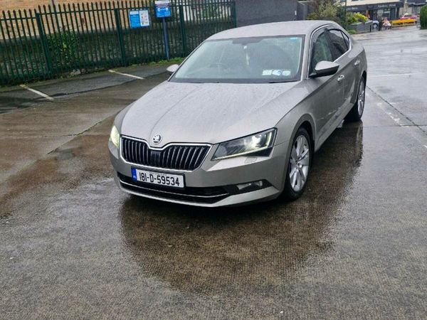 Skoda Superb Hatchback, Diesel, 2018, Beige