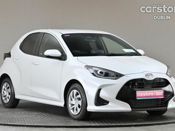 Toyota Yaris Hatchback, Petrol, 2022, White