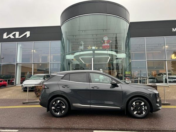 Kia Sportage MPV, Diesel Hybrid, 2025, Grey