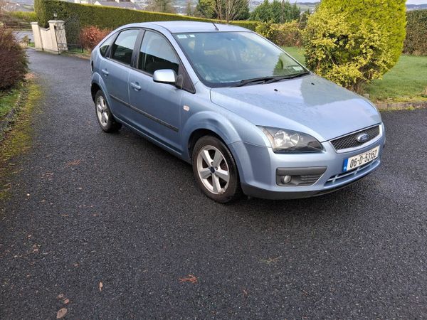 Ford Focus Hatchback, Petrol, 2006, Blue