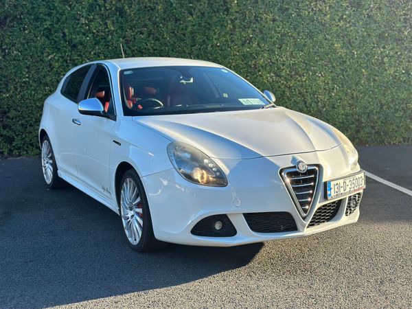 Alfa Romeo Giulietta Hatchback, Diesel, 2013, White