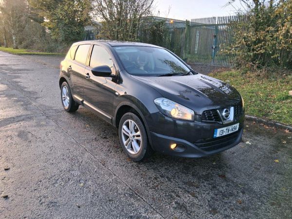 Nissan Qashqai Hatchback, Diesel, 2013, Black