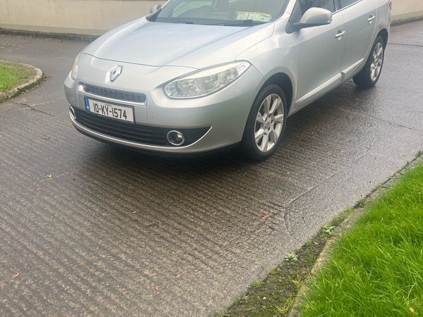 Renault Fluence Saloon, Diesel, 2010, Silver