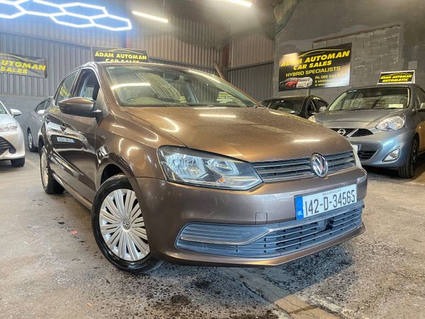 Volkswagen Polo Hatchback, Petrol, 2014, Brown