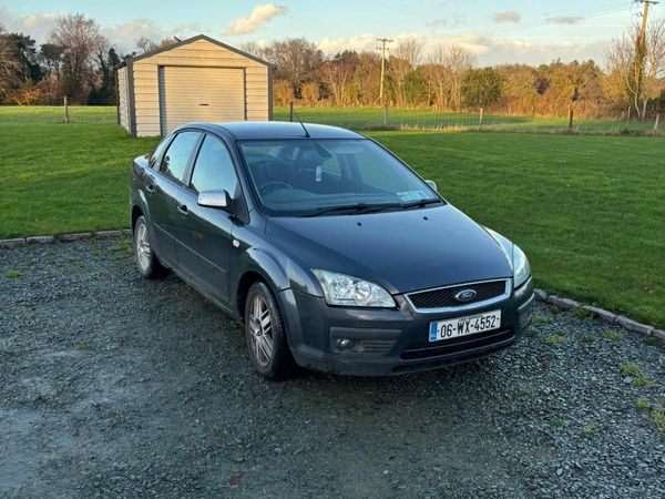 Ford Focus Saloon, Petrol, 2006, Grey